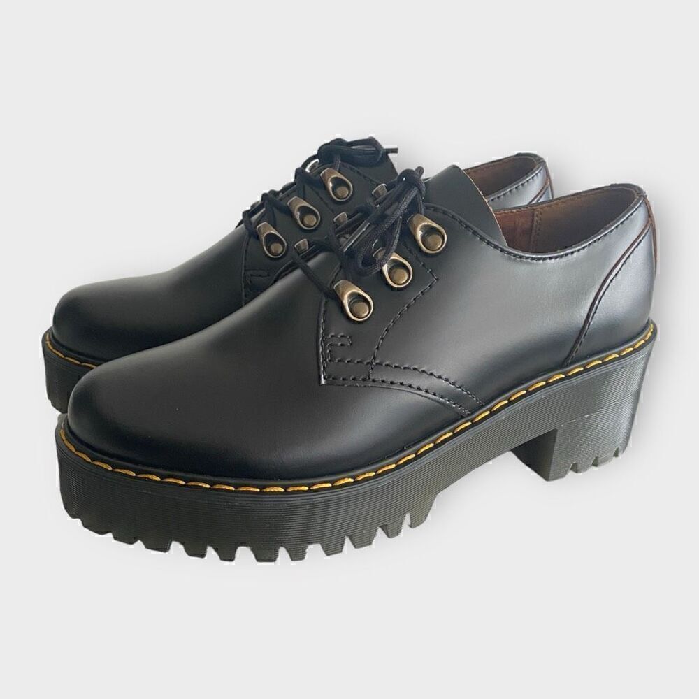 Dr. Martens Leona Lo Black Platform Heeled Oxford Shoes Womens size 8 New
